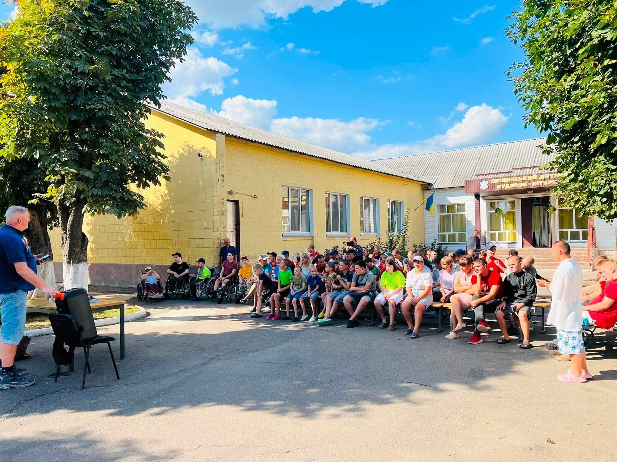 Міжнародна Дипломатична Гуманітарна Місія ОБСЄ здійснює гуманітарну діяльність, спрямовану на підтримку людей, які по…