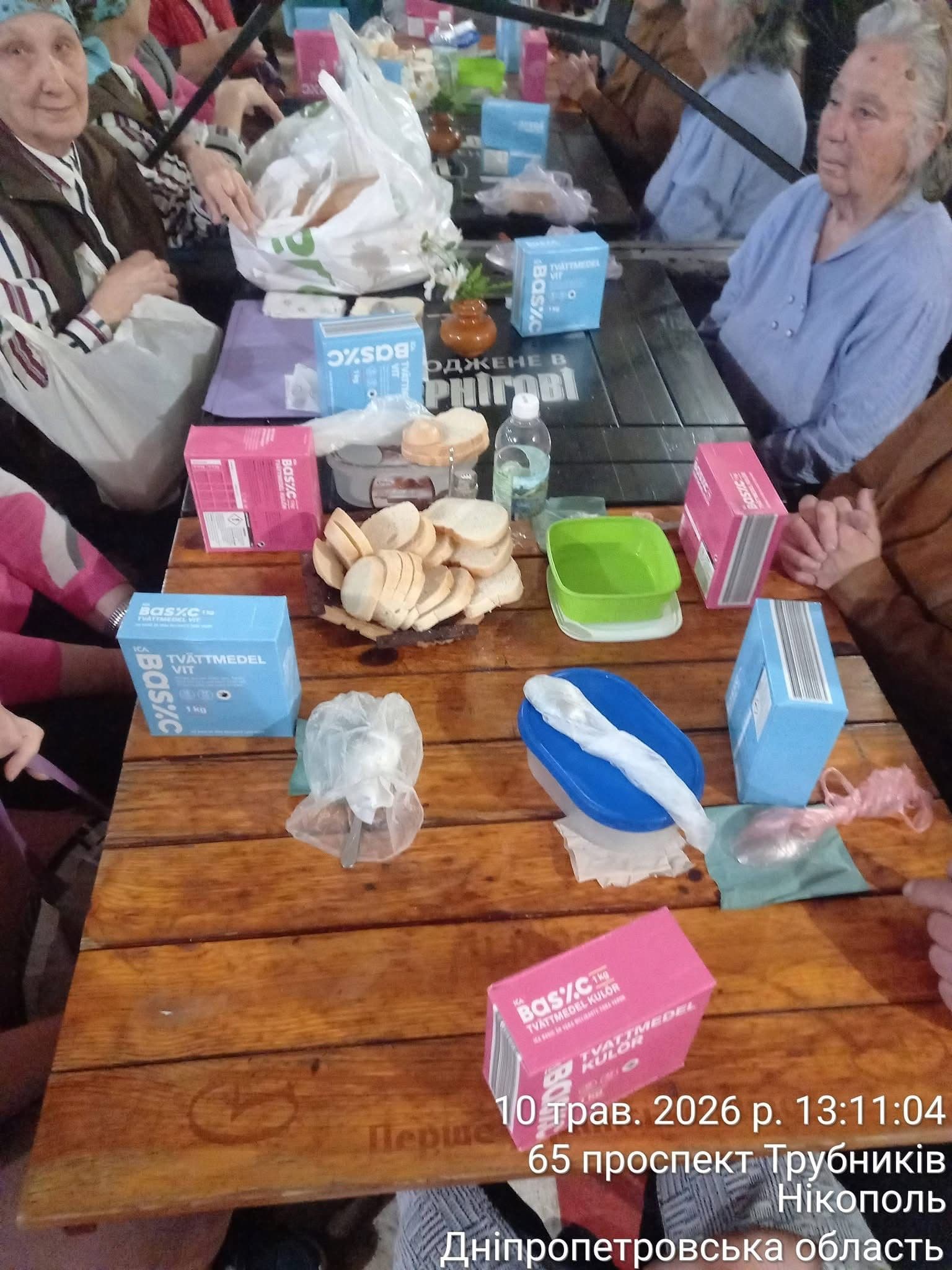 Hangul Mission OSZE Ukraine begrüßte Frauen mit dem Muttertag