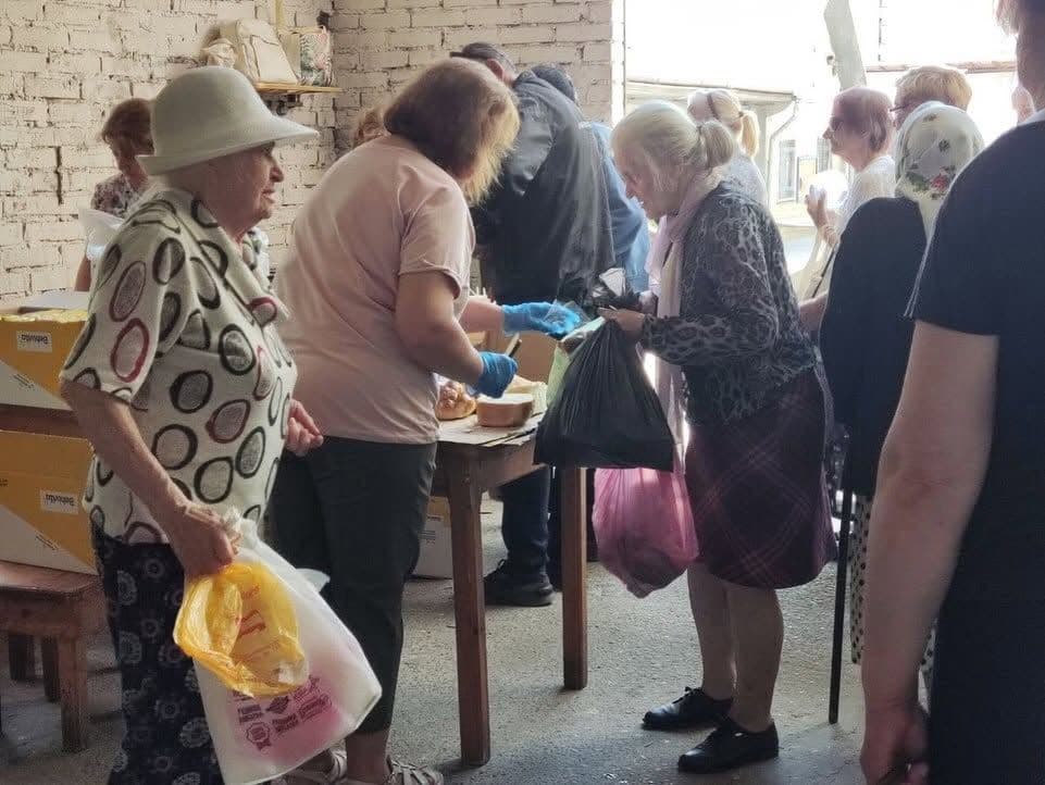 Міжнародна Дипломатична Гуманітарна Місія ОБСЄ в Україні системно підтримує мешканців Львова та потребуючих, забезпеч…
